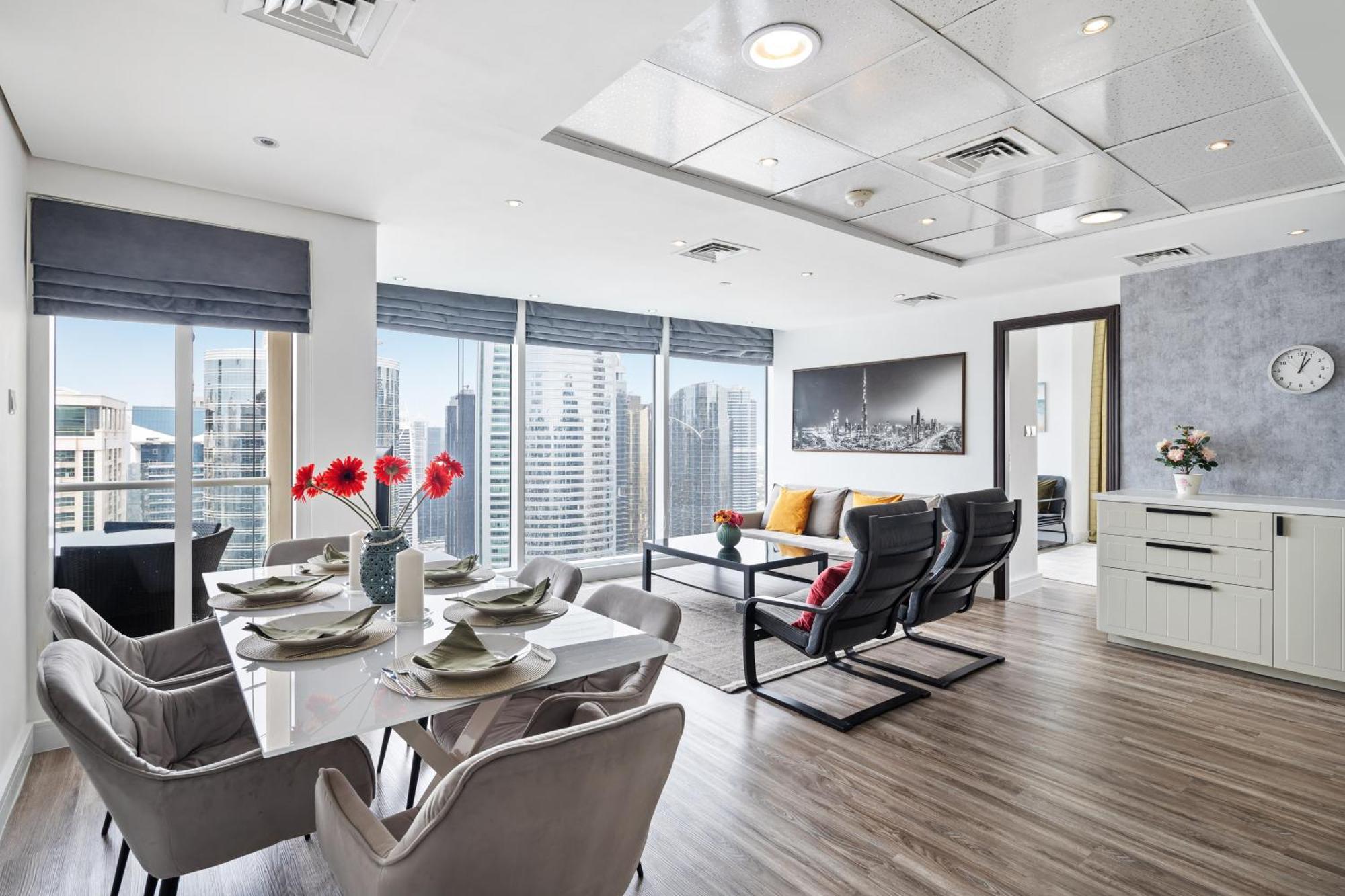 Modern & Spacious 2-Bed Condo With Panoramic Lake Views, Dual Balconies, Steps From Dubai Jlt Metro By "La Buena Vida Holiday Homes" Esterno foto