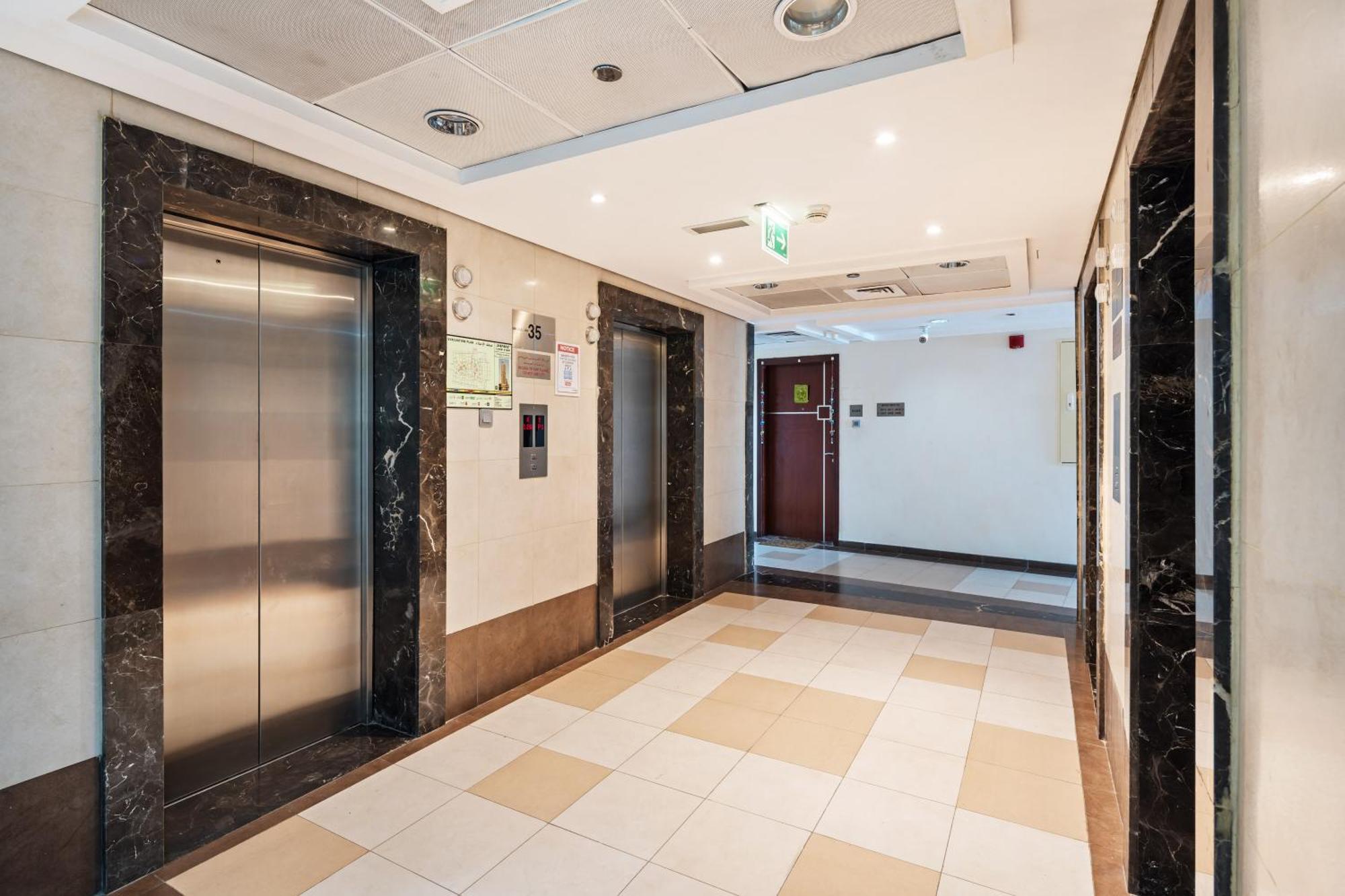 Modern & Spacious 2-Bed Condo With Panoramic Lake Views, Dual Balconies, Steps From Dubai Jlt Metro By "La Buena Vida Holiday Homes" Esterno foto