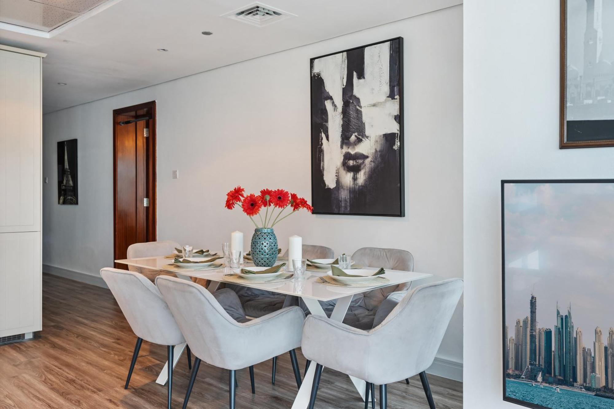 Modern & Spacious 2-Bed Condo With Panoramic Lake Views, Dual Balconies, Steps From Dubai Jlt Metro By "La Buena Vida Holiday Homes" Esterno foto