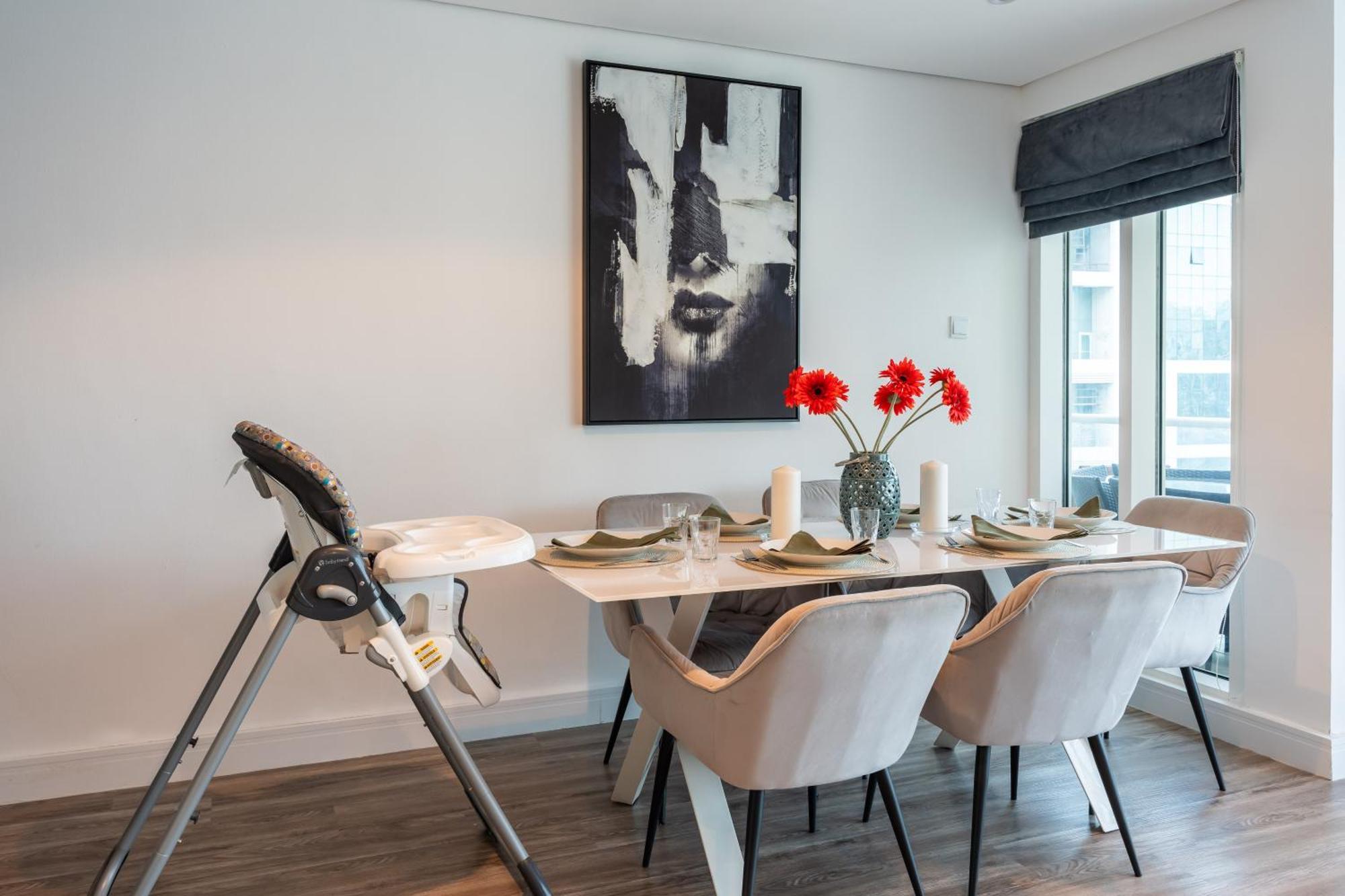 Modern & Spacious 2-Bed Condo With Panoramic Lake Views, Dual Balconies, Steps From Dubai Jlt Metro By "La Buena Vida Holiday Homes" Esterno foto